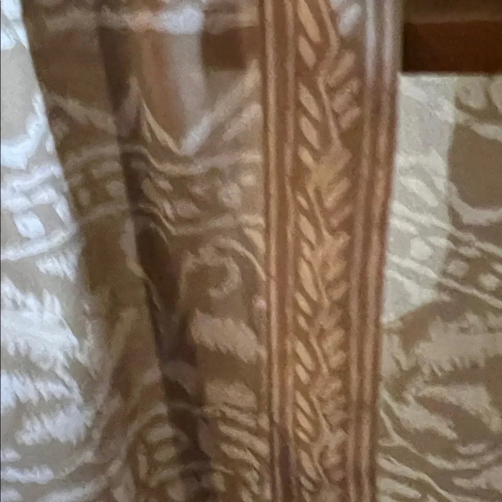 Coldwater Creek Tan and White Decorative Throw